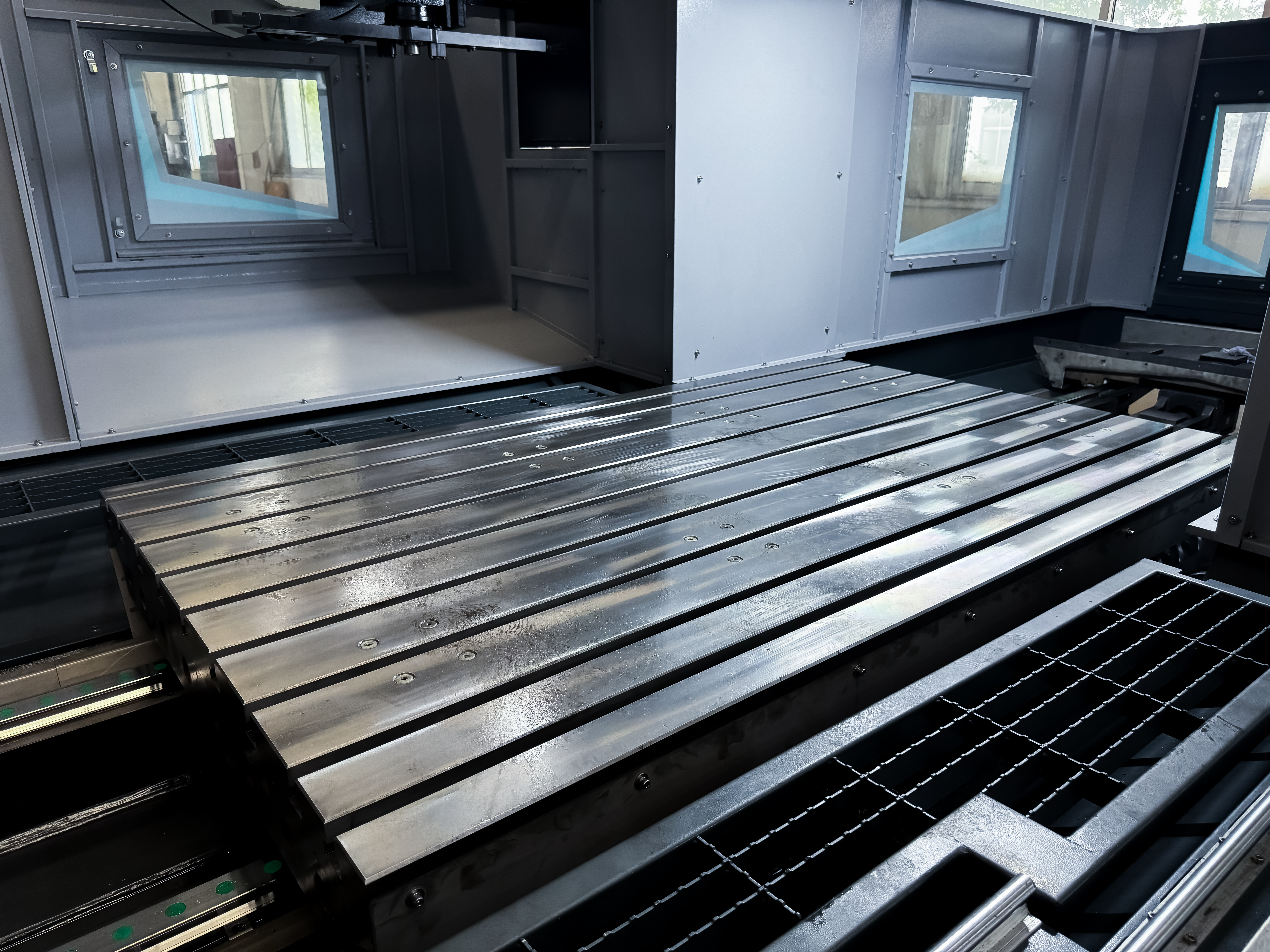 VG42 Köprü Tipi CNC Dik İşleme Merkezi