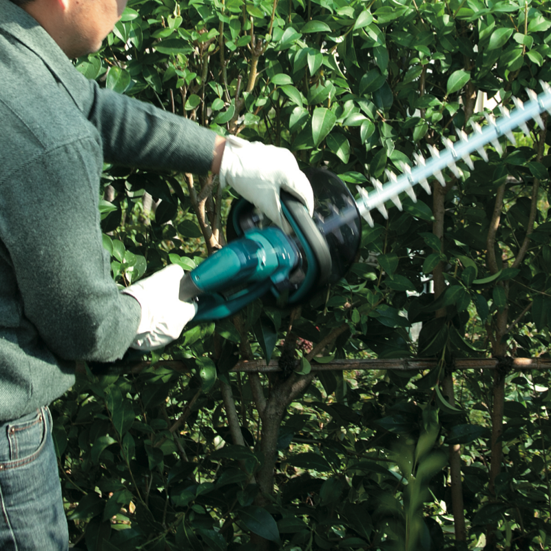 AKÜLÜ ÇİT BUDAMA MAKİNASI 18V