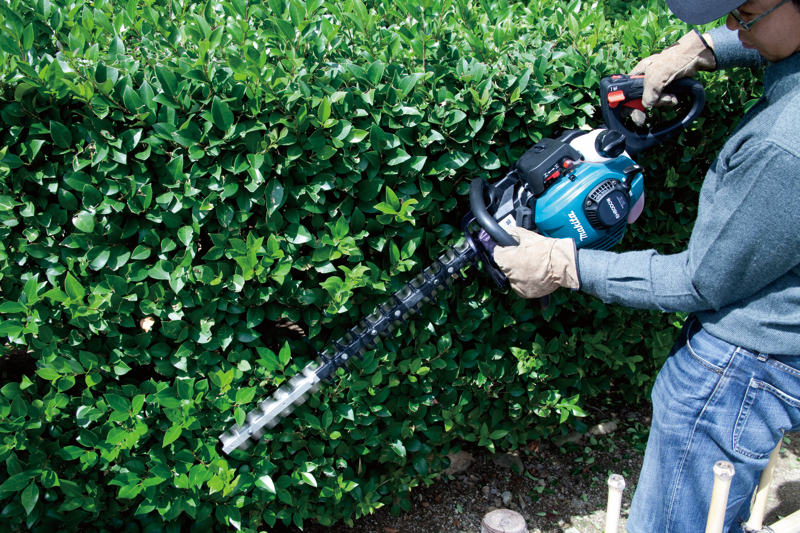 MAKİTA EH7500W BENZİNLİ ÇİT BUDAMA MAKİNASI