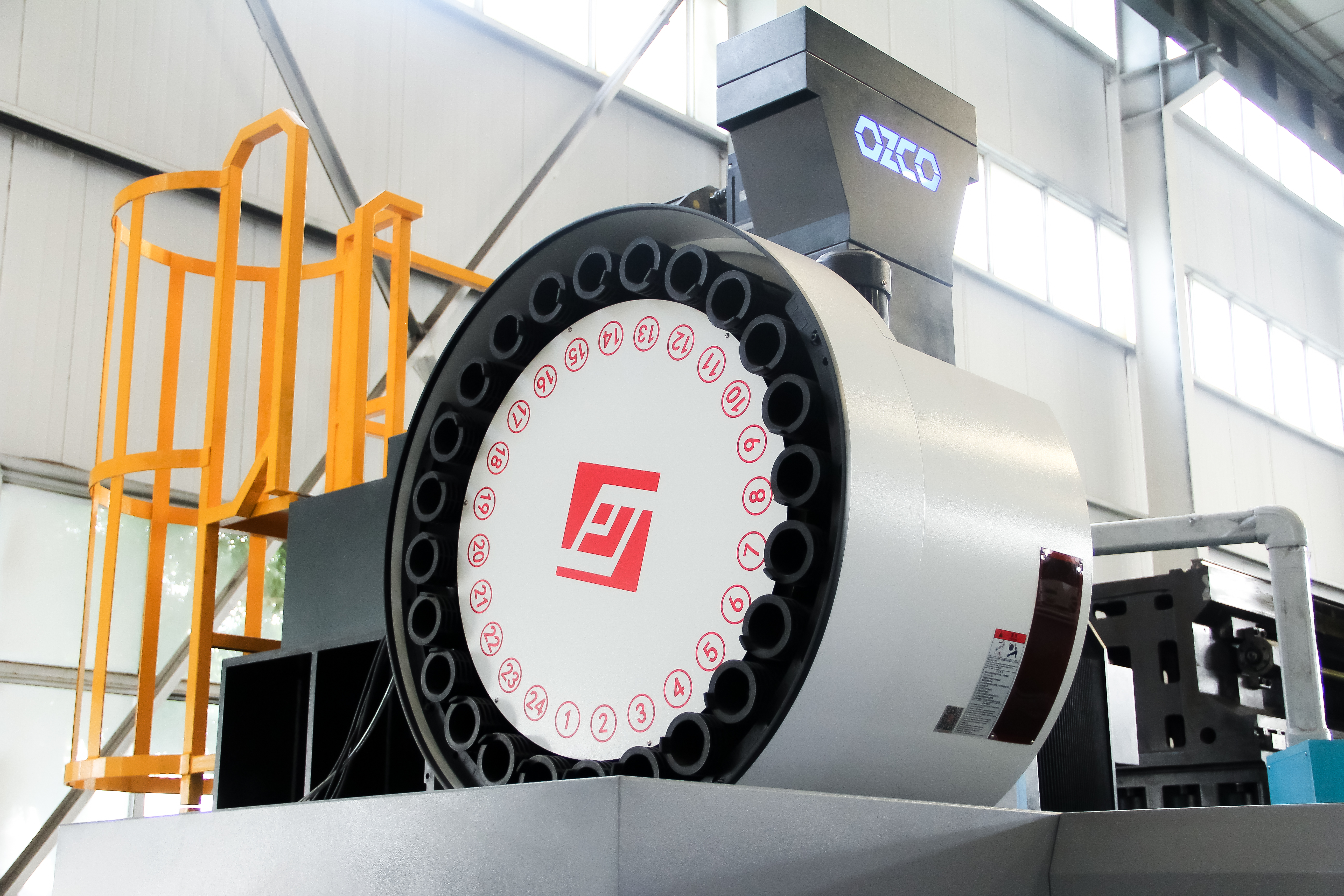 VG11 Köprü Tipi CNC Dik İşleme Merkezi - Ozco