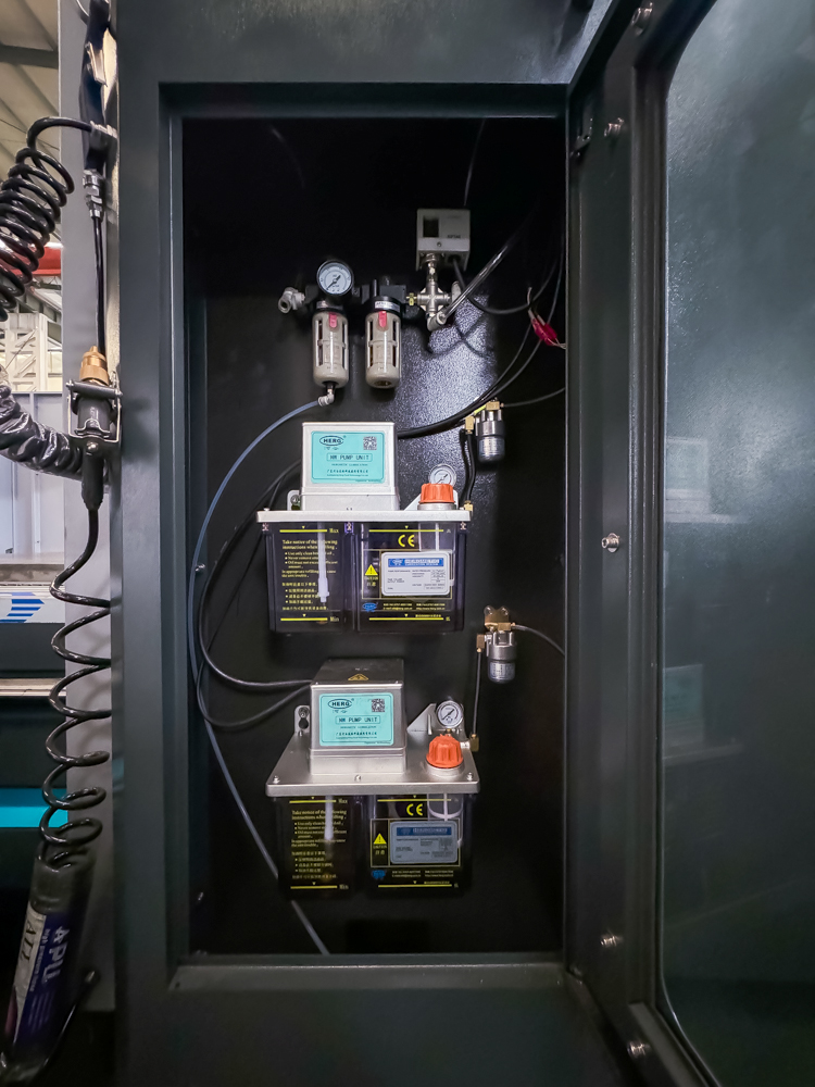 VG20 CNC Double Column Vertical Machining Center