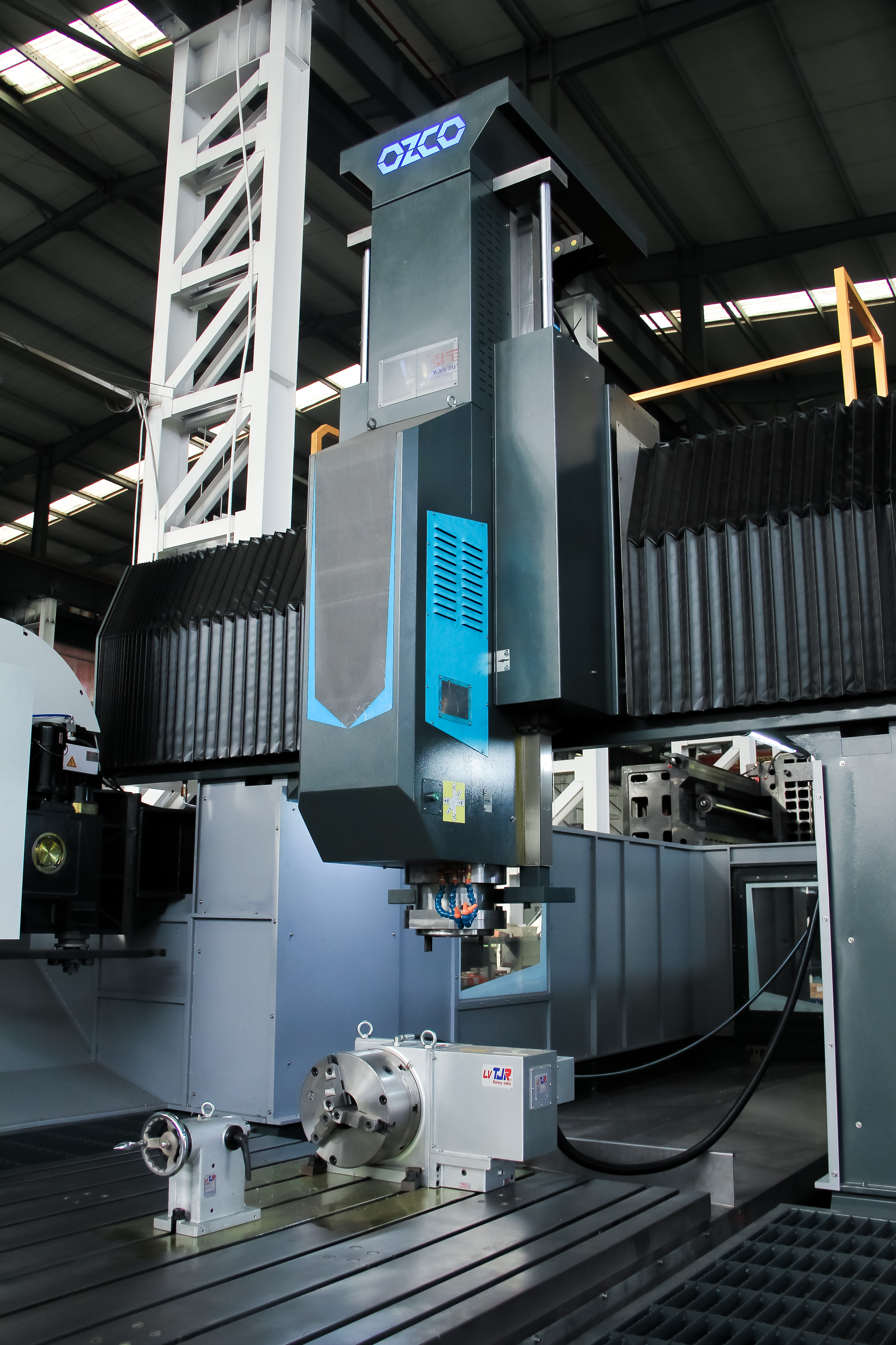 VG42 Köprü Tipi CNC Dik İşleme Merkezi - Ozco