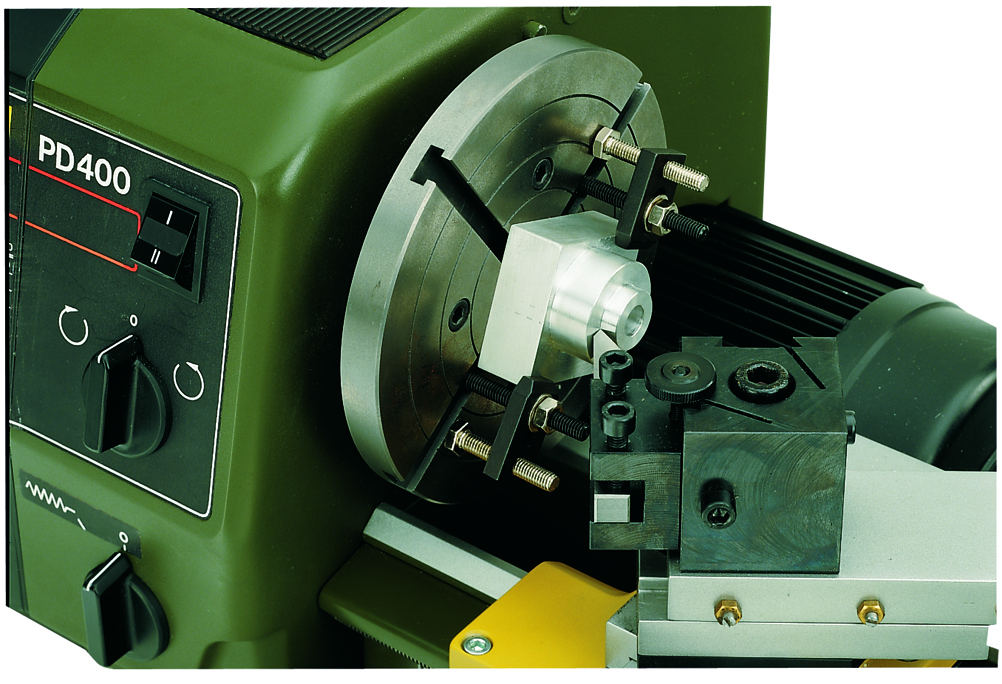 KANALLI VE BAĞLANTI KISKAÇLI TESVİYE TABLASI VE MENGENE DÜZENEĞİ