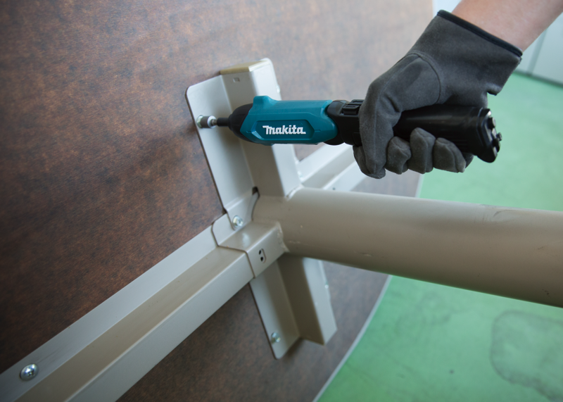 AKSESUAR SETLİ VİDALAMA 3.6V