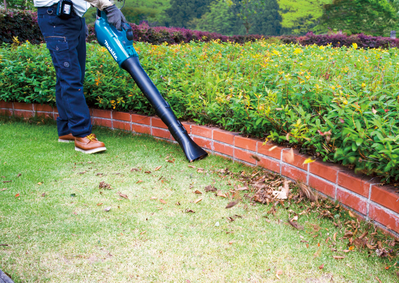 AKÜLÜ ÜFLEME  TOPLAMA MAKİNASI 18V