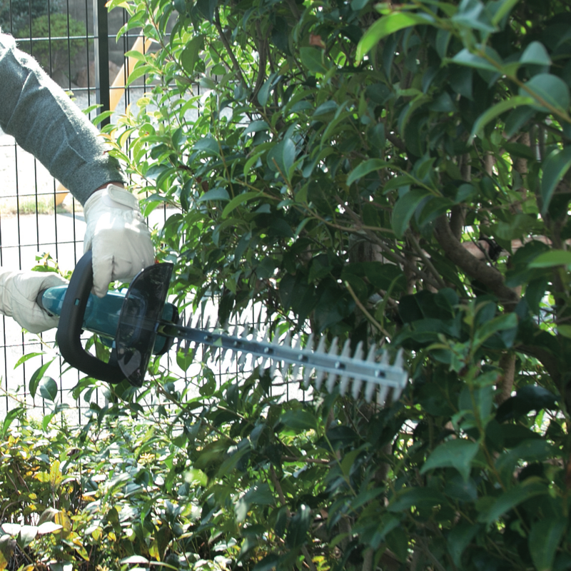 AKÜLÜ ÇİT BUDAMA MAKİNASI 18V