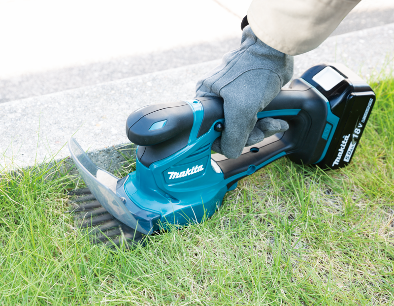 AKÜLÜ ÇİM KESME MAKASI 18V