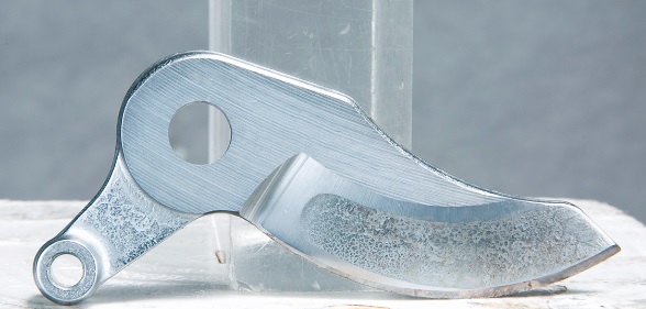 AKÜLÜ ÇİT BUDAMA MAKİNASI 18V