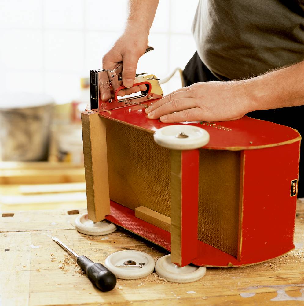 MEKANİK ZIMBA TABANCASI 